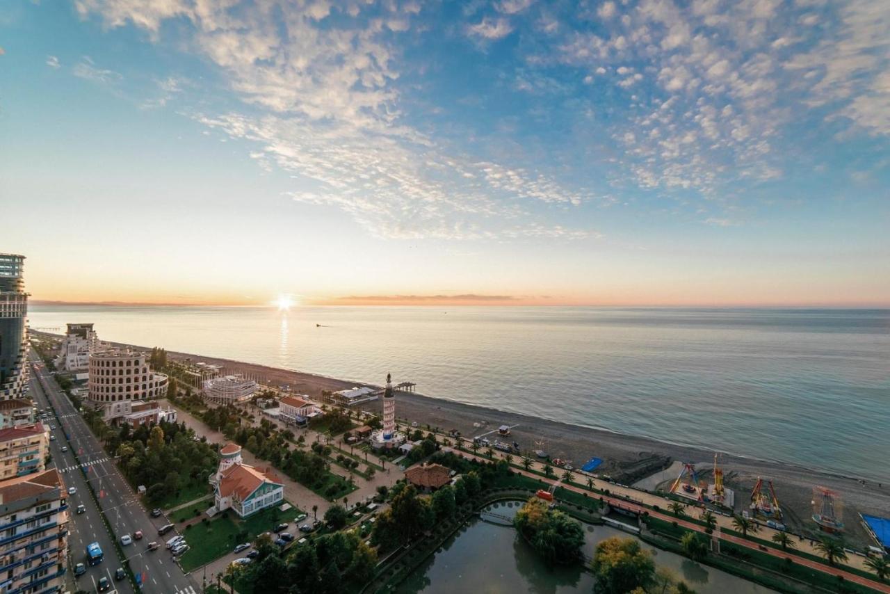 Orbi City Aparthotel Batumi Kültér fotó