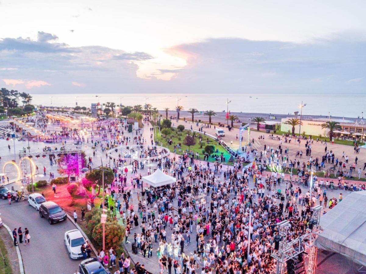 Orbi City Aparthotel Batumi Kültér fotó